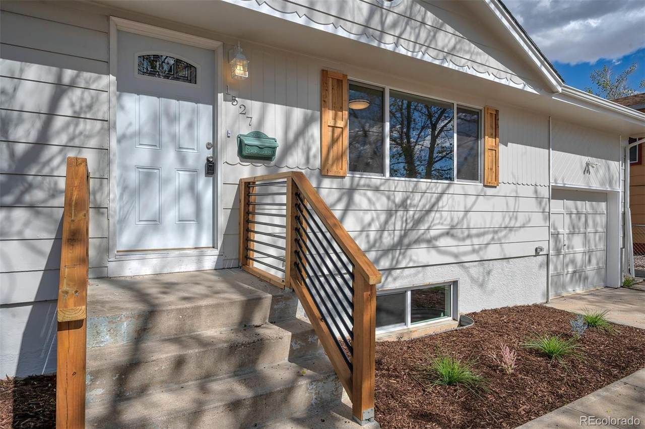 1527 Swope Avenue - Photo 1