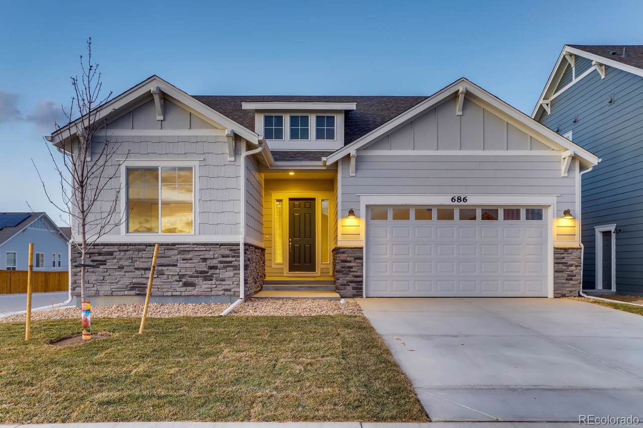 686 Ranchhand Drive - Photo 1
