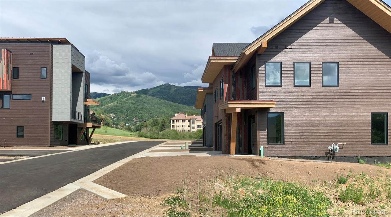 1260 Urban Way - Photo 1