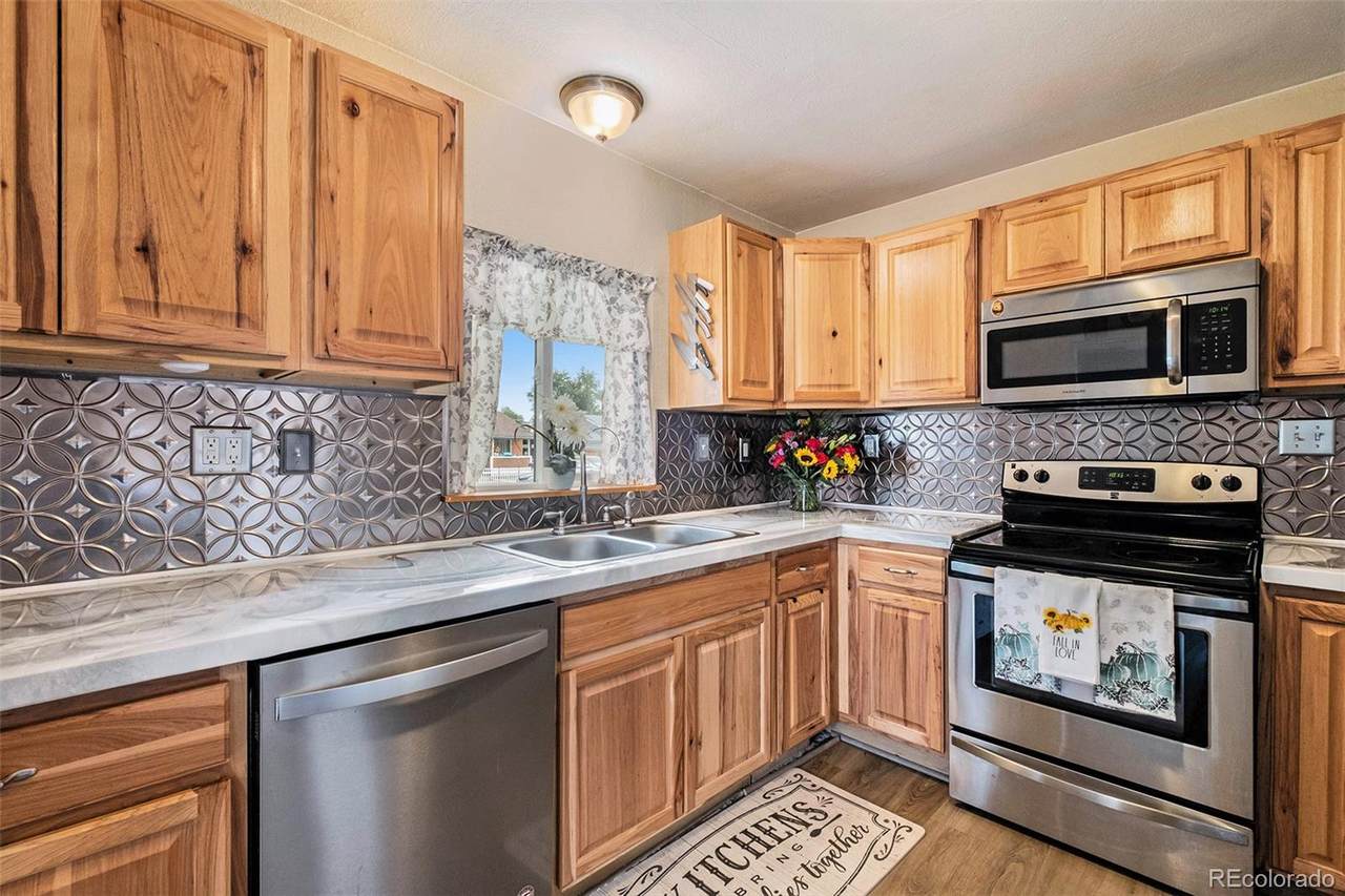 1816 6th Street - Photo 1