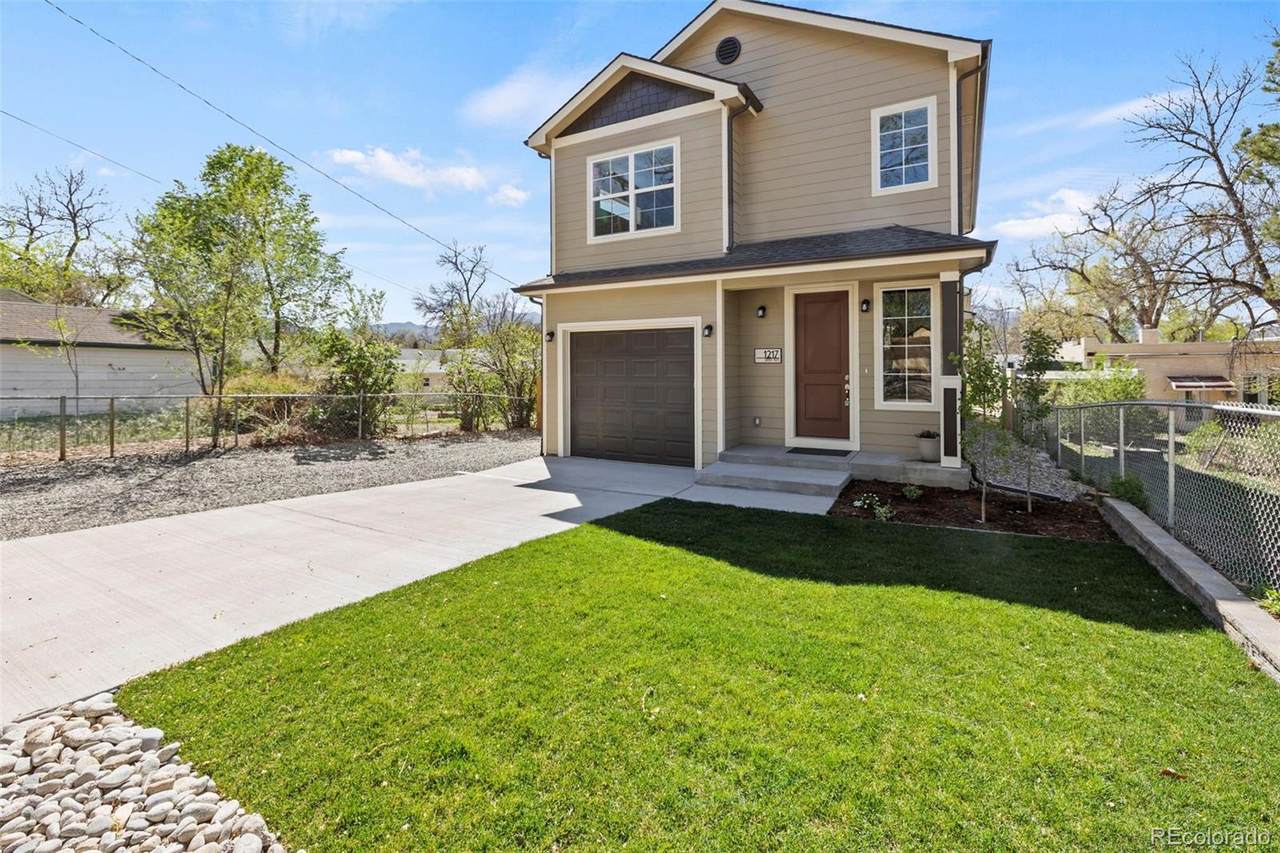 1217 Custer Avenue - Photo 1