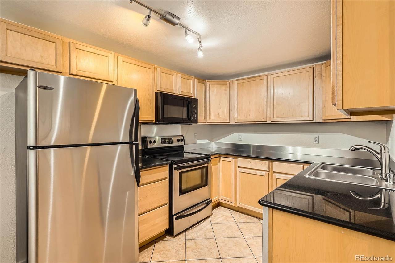 1045 Clarkson Street - Photo 1