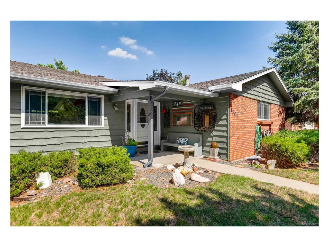 1901 Sage Drive - Photo 1