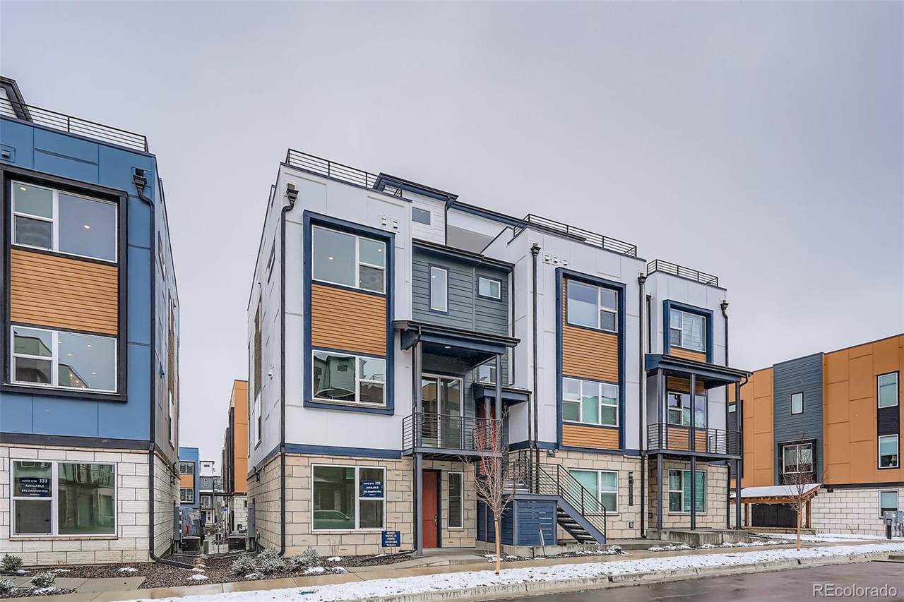 830 Josephine Way - Photo 1