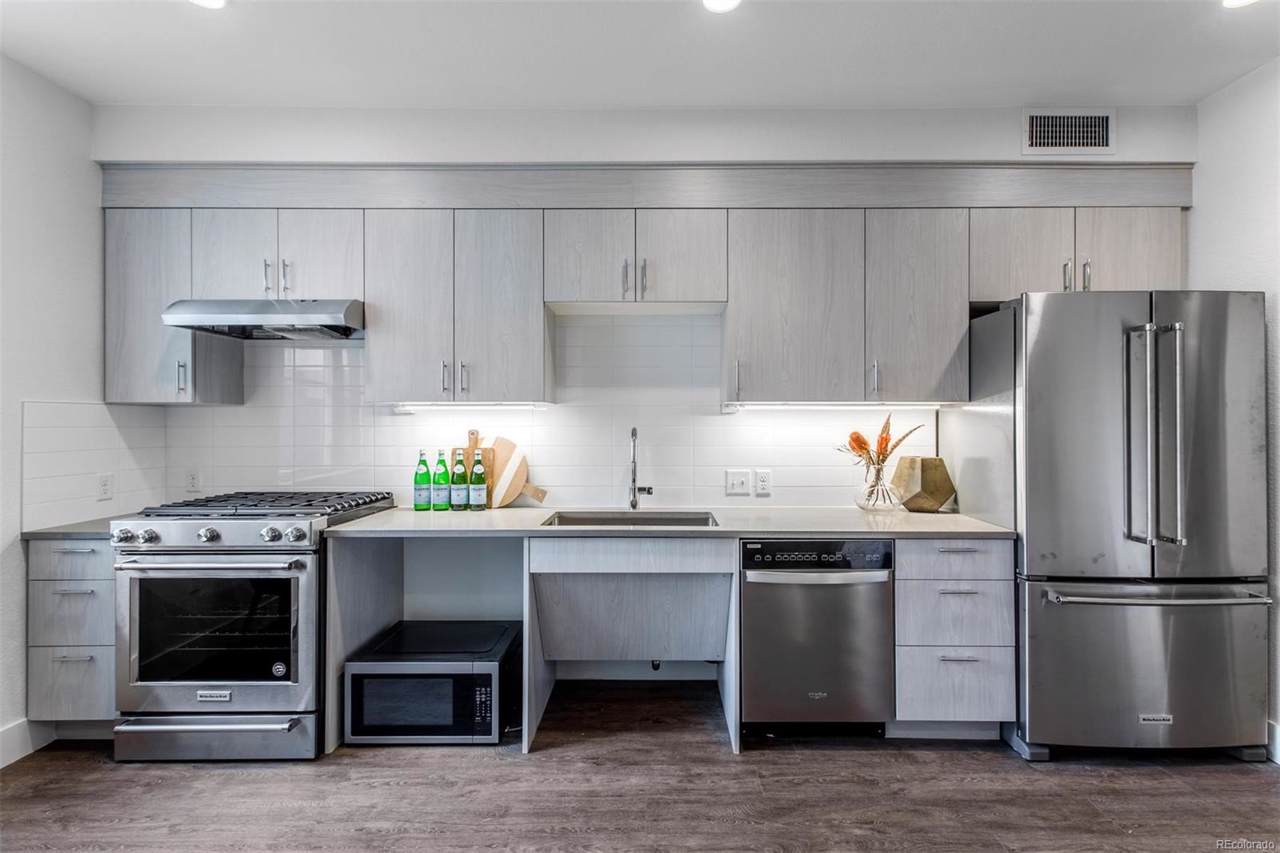 431 Bayaud Avenue - Photo 1