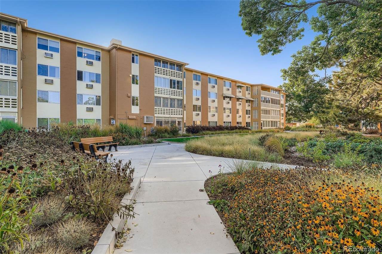 495 Dayton Street - Photo 1