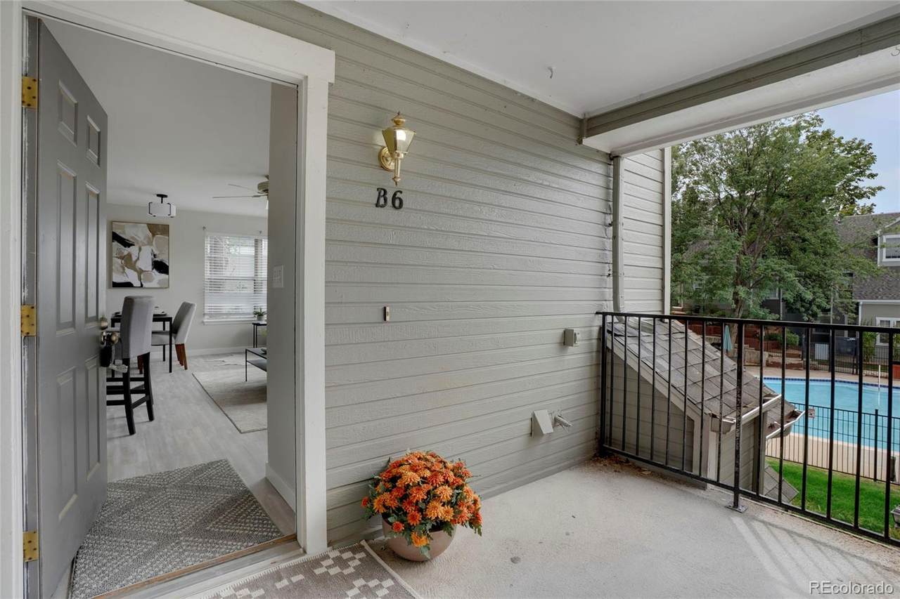 6702 Ivy Way - Photo 1