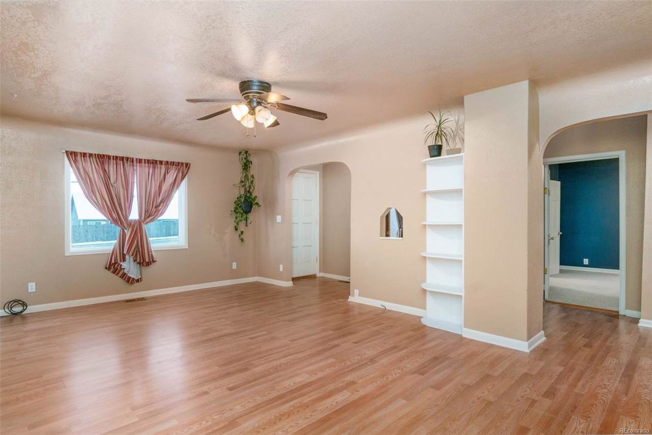 609 South 1st Street - Photo 1