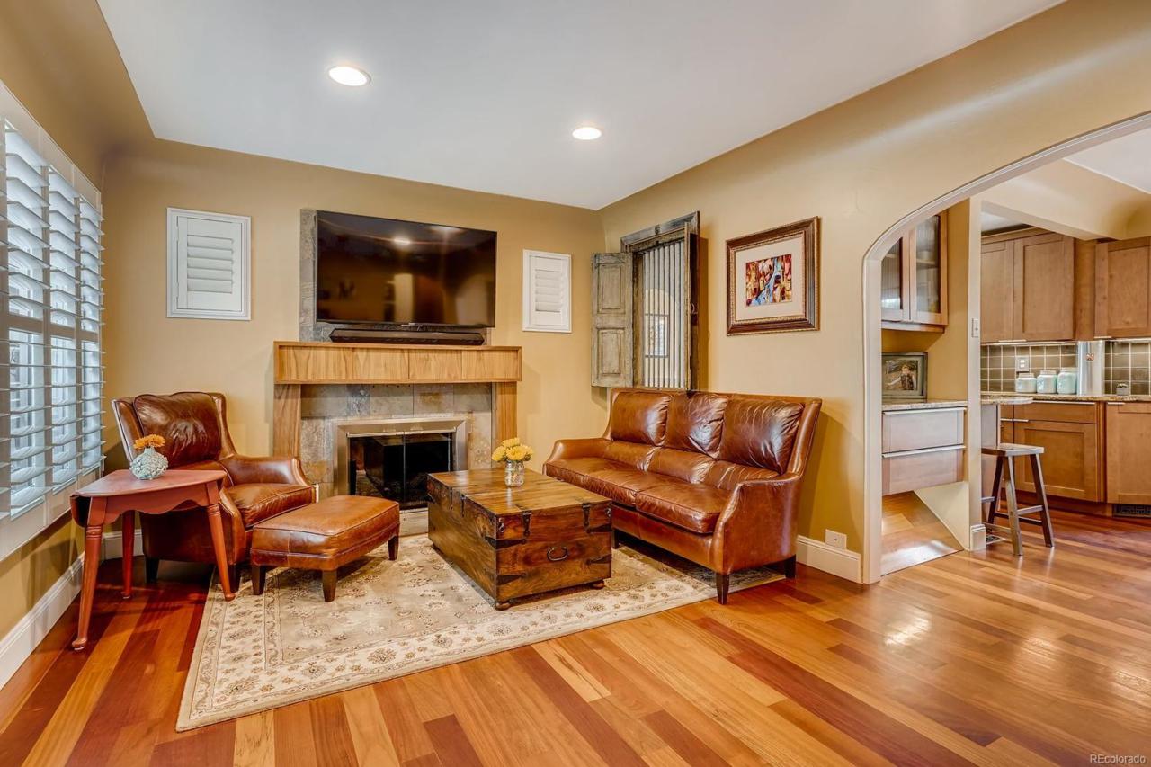 4135 Clarkson Street - Photo 1