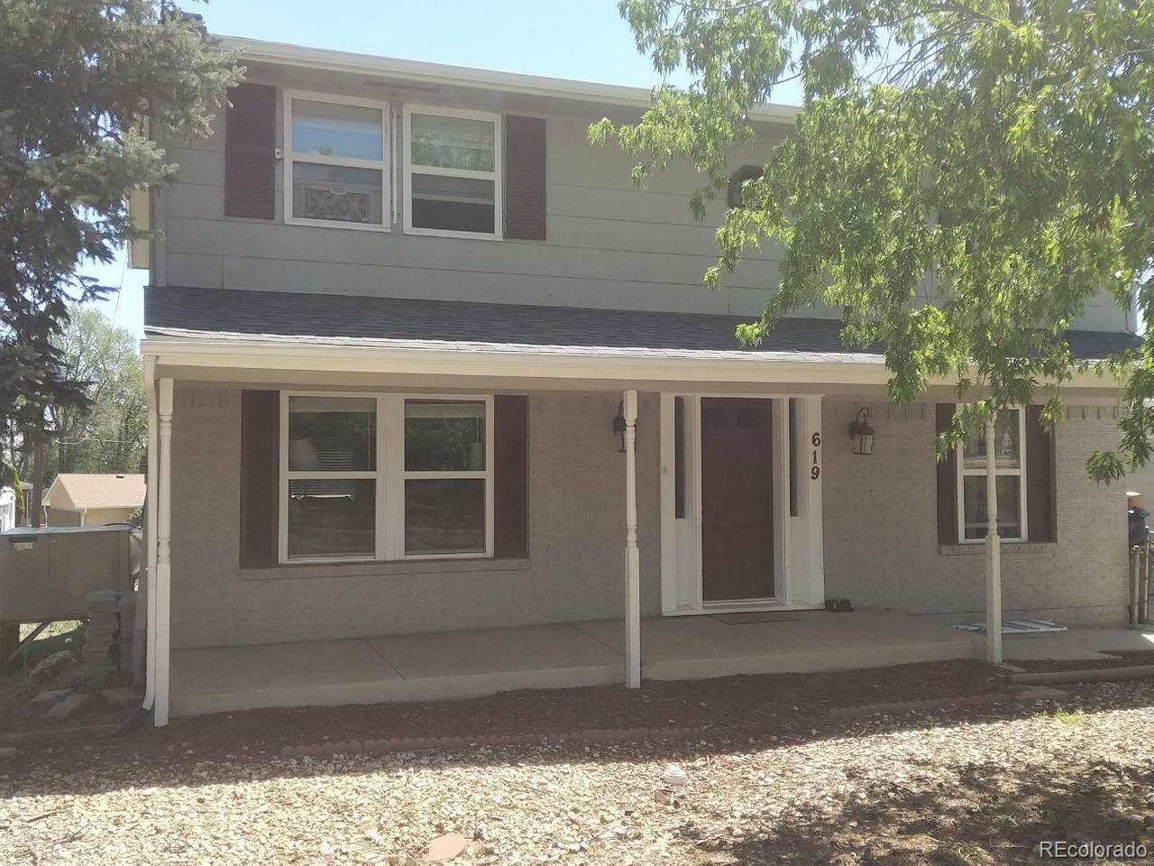 619 Chamberlin Avenue - Photo 1