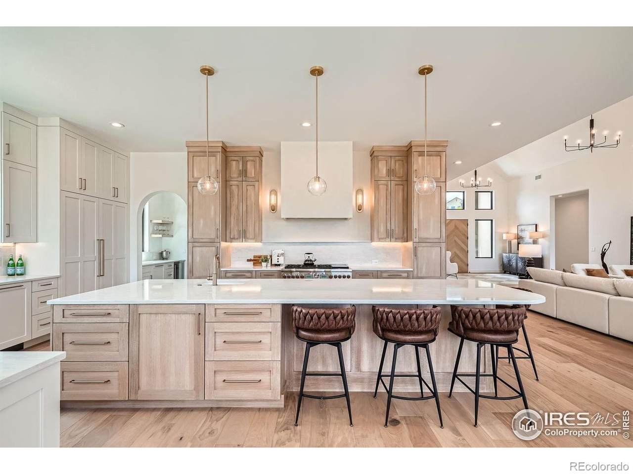 1126 Enclave Circle - Photo 1