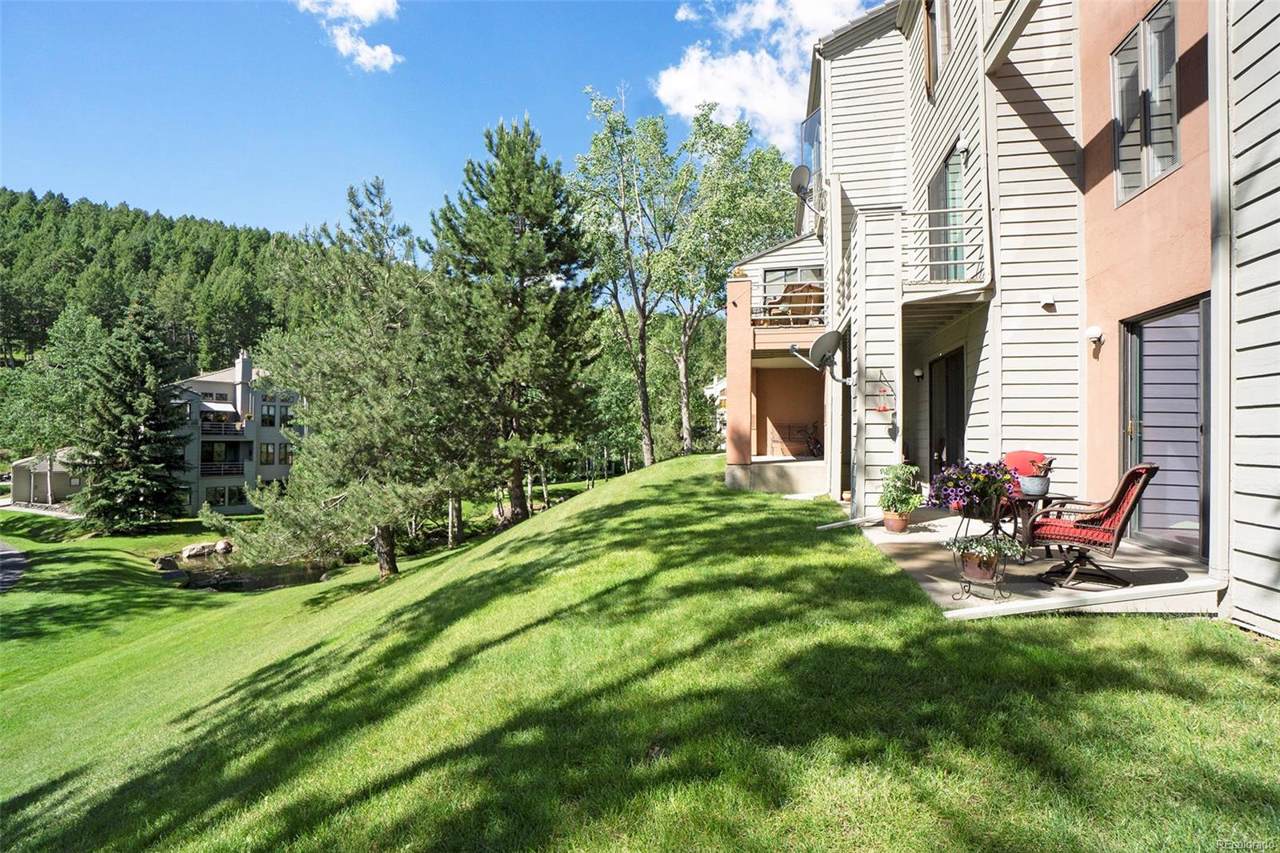 700 Ridgeside Drive - Photo 1