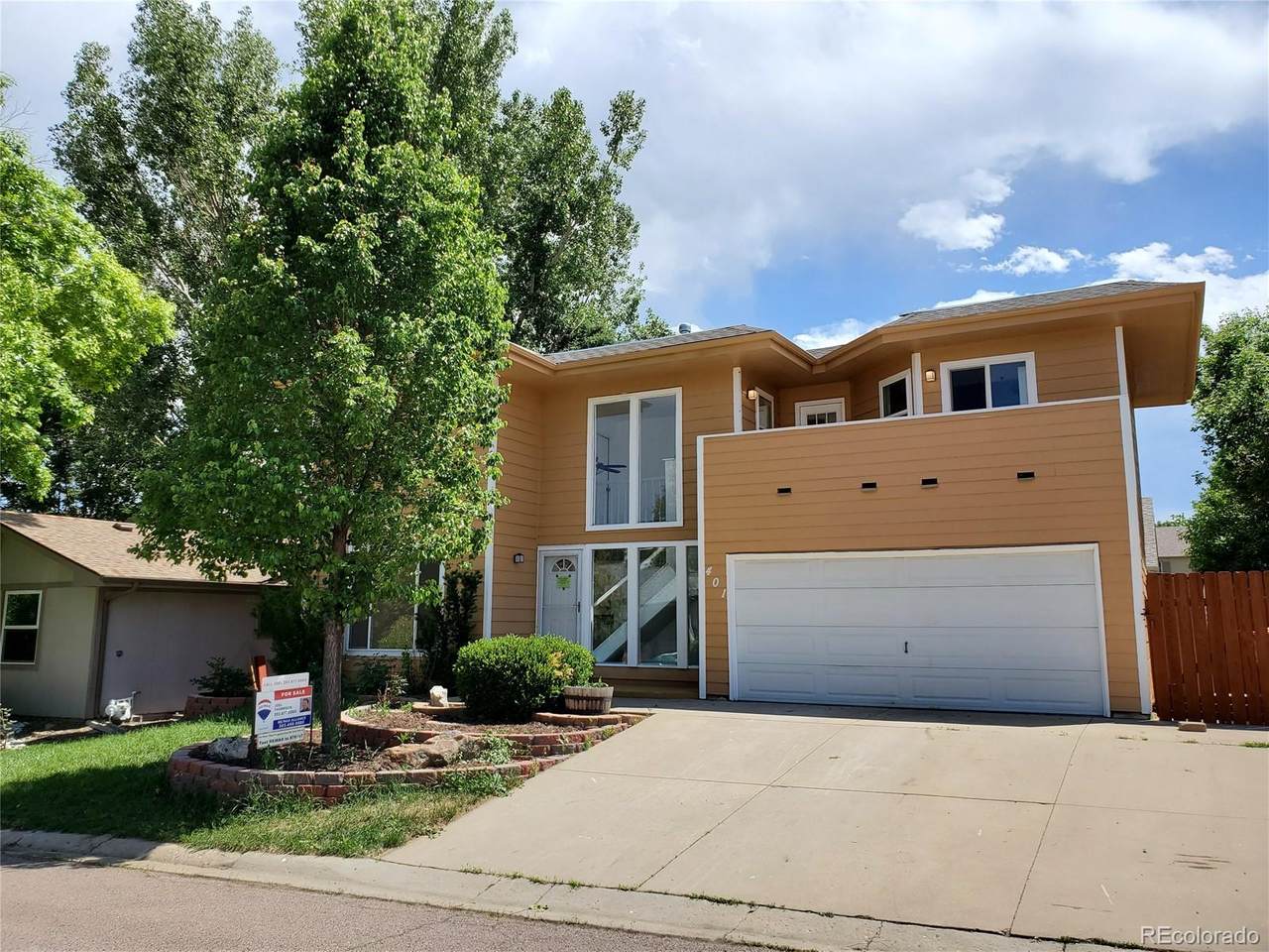 401 Cypress Street - Photo 1