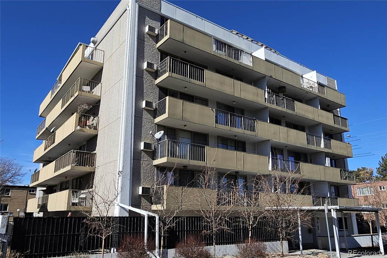 799 Dahlia Street - Photo 1