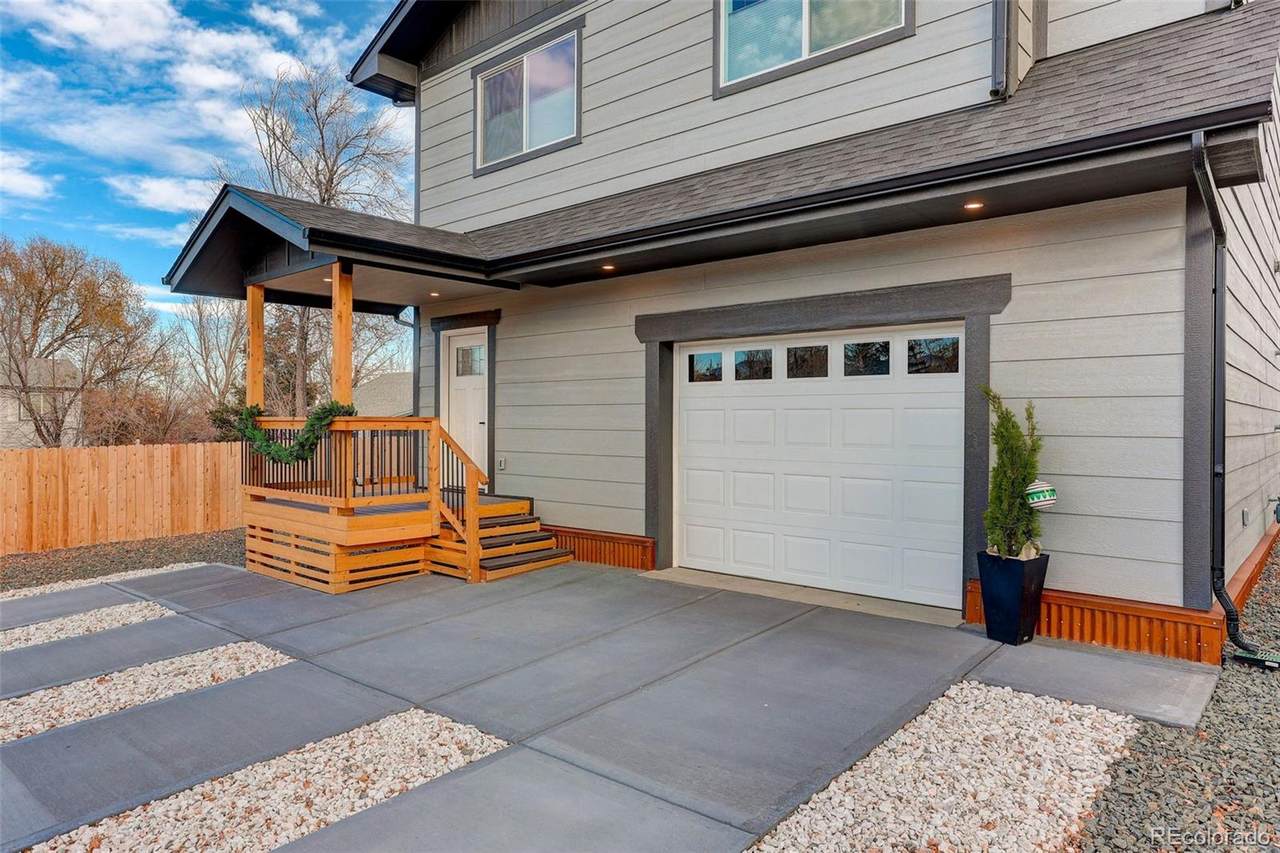 614 Loveland Street - Photo 1