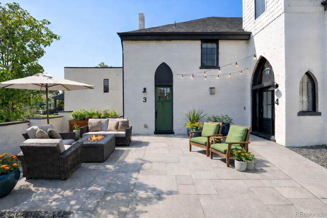 475 Galapago Street - Photo 1