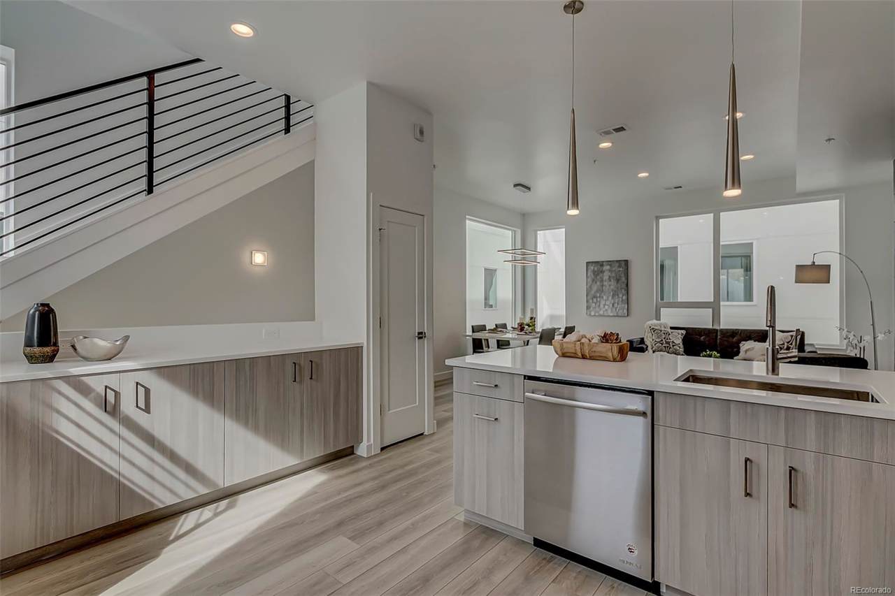 1620 Irving Street - Photo 1