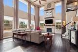 1610 Tiverton Avenue - Photo 4