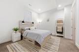 2037 Hooker Street - Photo 28