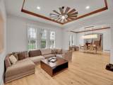 1075 Oxford Lane - Photo 15