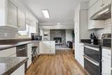 8746 Sunridge Hollow Road - Photo 4