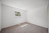 1922 Saratoga Drive - Photo 18
