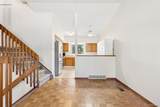 9632 Walden Avenue - Photo 3
