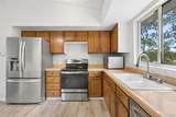9632 Walden Avenue - Photo 8