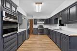 2303 Iris Street - Photo 9