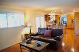 3040 Roslyn Street - Photo 9