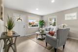2241 Oak Place - Photo 3