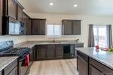 325 Thomas Avenue - Photo 11