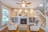 3042 Vine Street - Photo 2