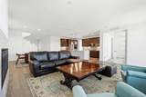 1913 Coopers Hawk Court - Photo 4
