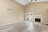 12054 Maple Avenue - Photo 5