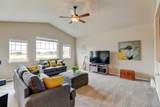 684 Finch Drive - Photo 9