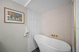 208 Oak Place - Photo 36