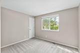 22803 Progress Avenue - Photo 35