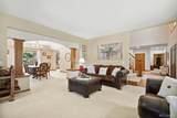 1325 Embassy Court - Photo 11
