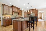 1325 Embassy Court - Photo 4