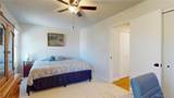 981 Oakwood Drive - Photo 16