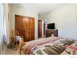 208 Howe Court - Photo 32