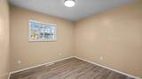 946 Hutchinson Drive - Photo 12