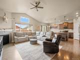 822 Settlers Drive - Photo 10
