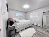 555 Everett Street - Photo 15