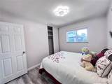 555 Everett Street - Photo 16