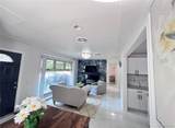555 Everett Street - Photo 5