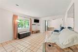 1070 Elm Place - Photo 5