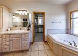 890 Kings Deer Point - Photo 32
