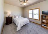 890 Kings Deer Point - Photo 33